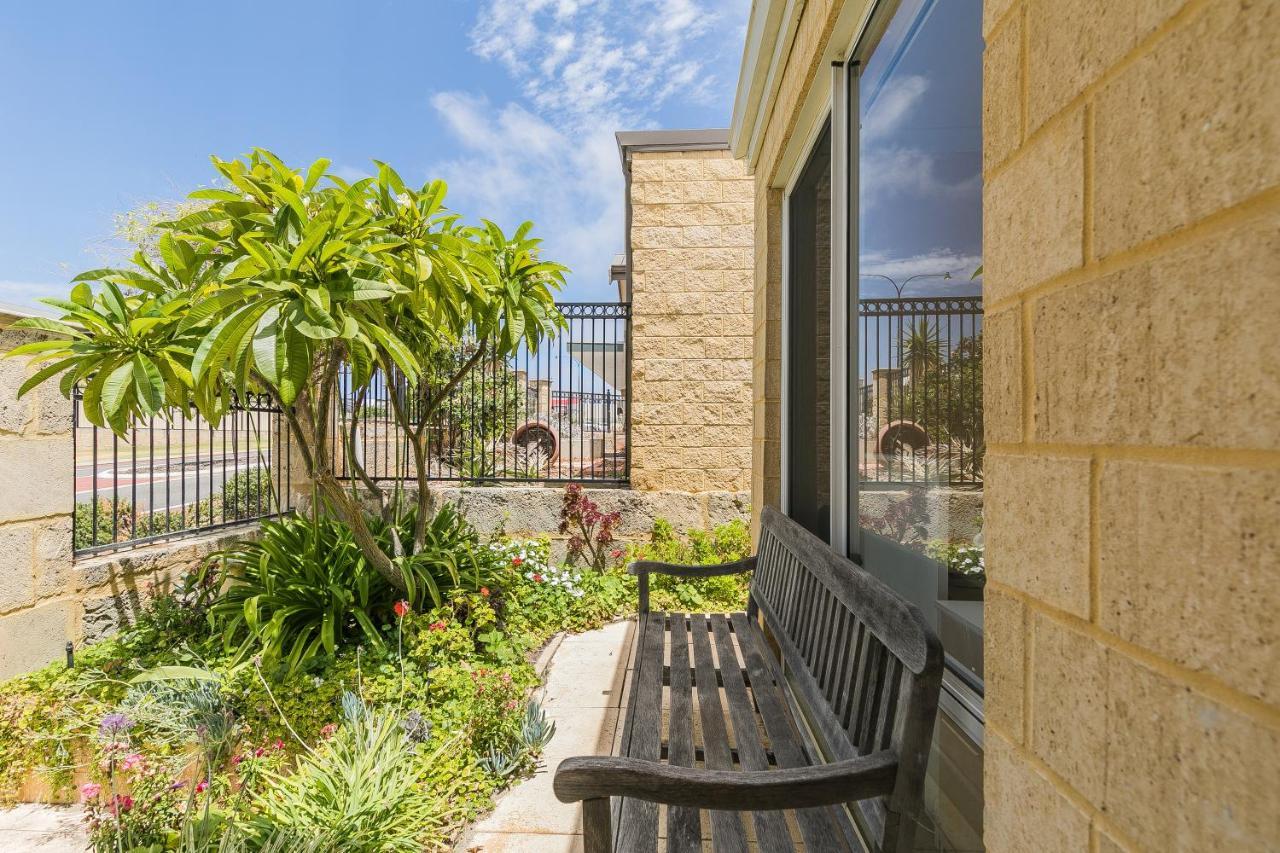 Ocean Keys Cottage - Free Wifi Mindarie Exterior photo